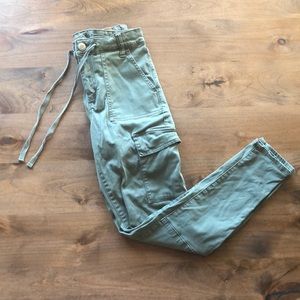 AMERICAN EAGLE OLIVE CARGO HI-RISE JEGGING